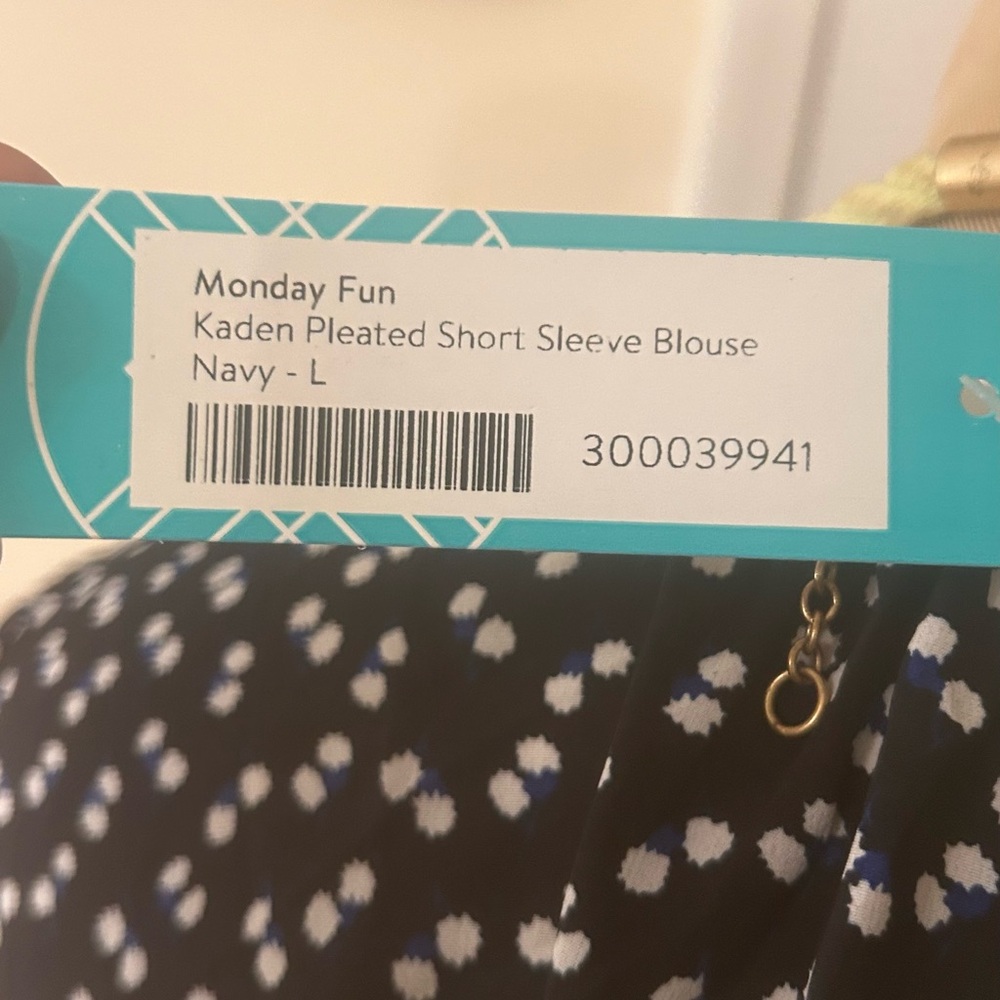 •SALE•Monday Fun, Kaden Pleated Short Sleeve Blouse-NWT - Picture 6 of 7